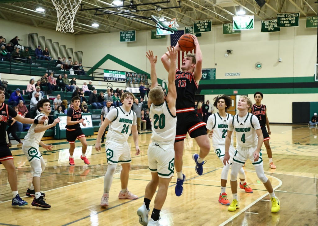 Colon boys beat Union City 49-40